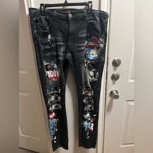 Men’s Black Distressed Graphic Jeans